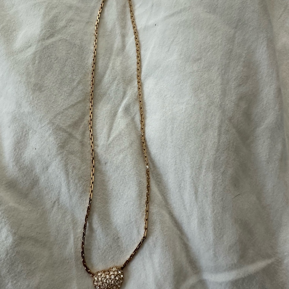 Elegant Gold Necklace with Crystal Pendant